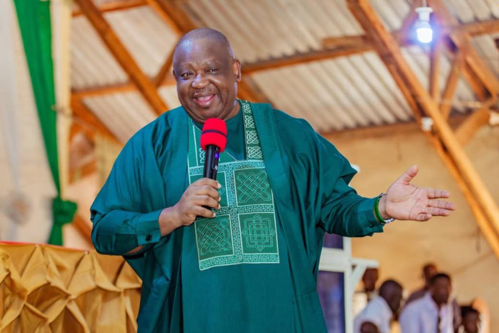 img-20241225-wa00662353950985681390339-1024x683 PLATEAU STATE GOVERNOR MUTFWANG CELEBRATES CHRISTMAS WITH RURAL COMMUNITIES
